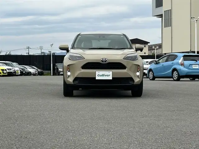 トヨタ ヤリスクロス G 山形県 2021(令3)年 10.6万km ベージュ セーフティセンス/純正ディスプレイオーディオ/バックカメラ/レーダークルーズコントロール/ステアリングスイッチ/ドライブレコーダー/オートホールド/横滑り防止装置/純正アルミホイール/スマートキー/プッシュスタート/LEDライト/ウィンカーミラー/純正フロアマット