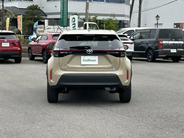 トヨタ ヤリスクロス G 山形県 2021(令3)年 10.6万km ベージュ セーフティセンス/純正ディスプレイオーディオ/バックカメラ/レーダークルーズコントロール/ステアリングスイッチ/ドライブレコーダー/オートホールド/横滑り防止装置/純正アルミホイール/スマートキー/プッシュスタート/LEDライト/ウィンカーミラー/純正フロアマット
