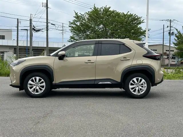 トヨタ ヤリスクロス G 山形県 2021(令3)年 10.6万km ベージュ セーフティセンス/純正ディスプレイオーディオ/バックカメラ/レーダークルーズコントロール/ステアリングスイッチ/ドライブレコーダー/オートホールド/横滑り防止装置/純正アルミホイール/スマートキー/プッシュスタート/LEDライト/ウィンカーミラー/純正フロアマット