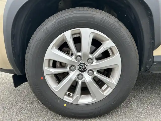 トヨタ ヤリスクロス G 山形県 2021(令3)年 10.6万km ベージュ セーフティセンス/純正ディスプレイオーディオ/バックカメラ/レーダークルーズコントロール/ステアリングスイッチ/ドライブレコーダー/オートホールド/横滑り防止装置/純正アルミホイール/スマートキー/プッシュスタート/LEDライト/ウィンカーミラー/純正フロアマット