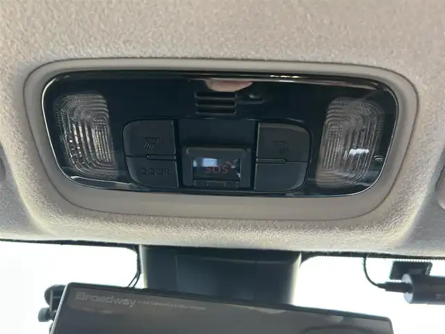 トヨタ ヤリスクロス G 山形県 2021(令3)年 10.6万km ベージュ セーフティセンス/純正ディスプレイオーディオ/バックカメラ/レーダークルーズコントロール/ステアリングスイッチ/ドライブレコーダー/オートホールド/横滑り防止装置/純正アルミホイール/スマートキー/プッシュスタート/LEDライト/ウィンカーミラー/純正フロアマット