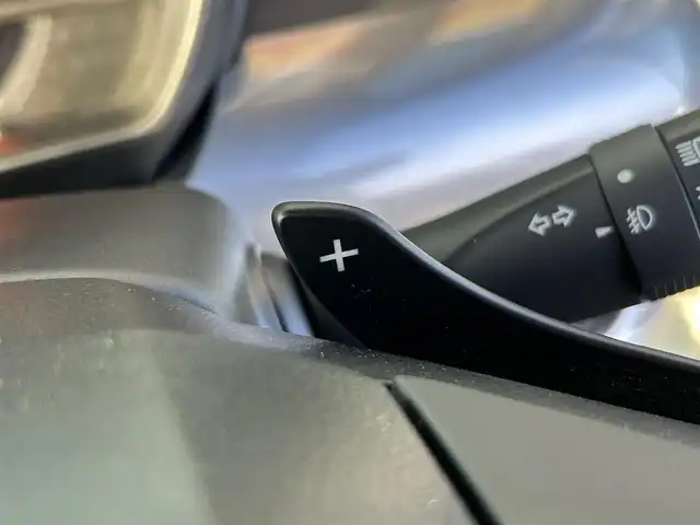スズキ スペーシア ギア HYBRID XZターボ 和歌山県 2020(令2)年 3.1万km ピュアホワイトP 純正9インチナビ/フルセグTV/（BT/CD/DVD/AM/FM/USB)/レーンディパーチャーアラート/横滑り防止/衝突被害軽減ブレーキ/クルーズコントロール/オートライト/後方コーナーセンサー/ビルトインETC/前方ドライブレコーダー/前席シートヒーター/両側パワースライド/後席サーキュレーター/後席サンシェード/ステアリングリモコン/パドルシフト/ルーフレール/電格ミラー/LEDヘッドライト/フォグランプ