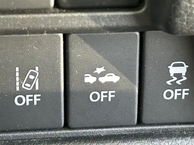スズキ スペーシア ギア HYBRID XZターボ 和歌山県 2020(令2)年 3.1万km ピュアホワイトP 純正9インチナビ/フルセグTV/（BT/CD/DVD/AM/FM/USB)/レーンディパーチャーアラート/横滑り防止/衝突被害軽減ブレーキ/クルーズコントロール/オートライト/後方コーナーセンサー/ビルトインETC/前方ドライブレコーダー/前席シートヒーター/両側パワースライド/後席サーキュレーター/後席サンシェード/ステアリングリモコン/パドルシフト/ルーフレール/電格ミラー/LEDヘッドライト/フォグランプ