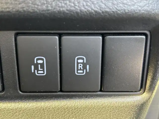 スズキ スペーシア ギア HYBRID XZターボ 和歌山県 2020(令2)年 3.1万km ピュアホワイトP 純正9インチナビ/フルセグTV/（BT/CD/DVD/AM/FM/USB)/レーンディパーチャーアラート/横滑り防止/衝突被害軽減ブレーキ/クルーズコントロール/オートライト/後方コーナーセンサー/ビルトインETC/前方ドライブレコーダー/前席シートヒーター/両側パワースライド/後席サーキュレーター/後席サンシェード/ステアリングリモコン/パドルシフト/ルーフレール/電格ミラー/LEDヘッドライト/フォグランプ