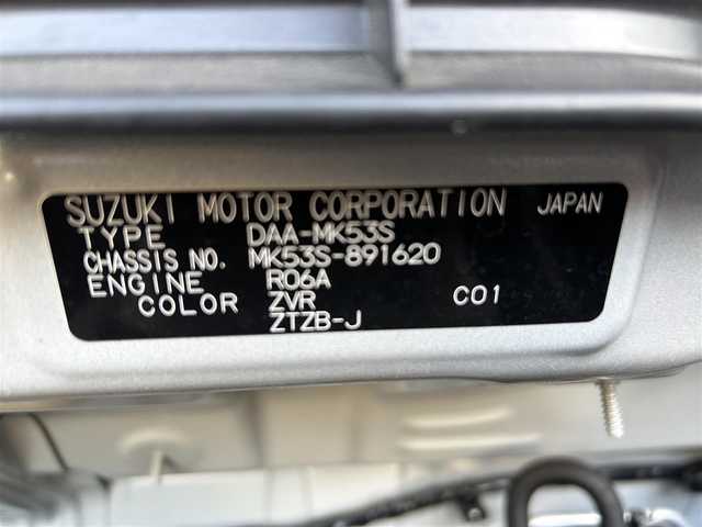 スズキ スペーシア ギア HYBRID XZターボ 和歌山県 2020(令2)年 3.1万km ピュアホワイトP 純正9インチナビ/フルセグTV/（BT/CD/DVD/AM/FM/USB)/レーンディパーチャーアラート/横滑り防止/衝突被害軽減ブレーキ/クルーズコントロール/オートライト/後方コーナーセンサー/ビルトインETC/前方ドライブレコーダー/前席シートヒーター/両側パワースライド/後席サーキュレーター/後席サンシェード/ステアリングリモコン/パドルシフト/ルーフレール/電格ミラー/LEDヘッドライト/フォグランプ