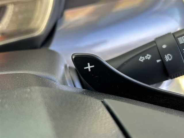 スズキ スペーシア ギア HYBRID XZターボ 和歌山県 2020(令2)年 3.1万km ピュアホワイトP 純正9インチナビ/フルセグTV/（BT/CD/DVD/AM/FM/USB)/レーンディパーチャーアラート/横滑り防止/衝突被害軽減ブレーキ/クルーズコントロール/オートライト/後方コーナーセンサー/ビルトインETC/前方ドライブレコーダー/前席シートヒーター/両側パワースライド/後席サーキュレーター/後席サンシェード/ステアリングリモコン/パドルシフト/ルーフレール/電格ミラー/LEDヘッドライト/フォグランプ
