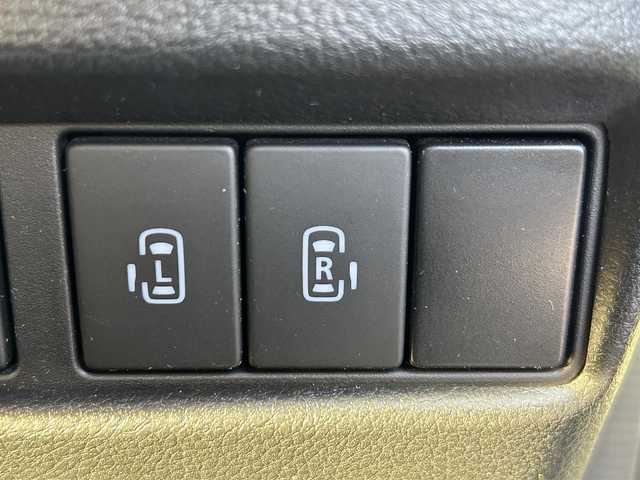 スズキ スペーシア ギア HYBRID XZターボ 和歌山県 2020(令2)年 3.1万km ピュアホワイトP 純正9インチナビ/フルセグTV/（BT/CD/DVD/AM/FM/USB)/レーンディパーチャーアラート/横滑り防止/衝突被害軽減ブレーキ/クルーズコントロール/オートライト/後方コーナーセンサー/ビルトインETC/前方ドライブレコーダー/前席シートヒーター/両側パワースライド/後席サーキュレーター/後席サンシェード/ステアリングリモコン/パドルシフト/ルーフレール/電格ミラー/LEDヘッドライト/フォグランプ