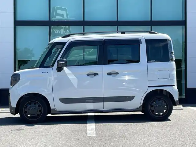 スズキ スペーシア ギア HYBRID XZターボ 和歌山県 2020(令2)年 3.1万km ピュアホワイトP 純正9インチナビ/フルセグTV/（BT/CD/DVD/AM/FM/USB)/レーンディパーチャーアラート/横滑り防止/衝突被害軽減ブレーキ/クルーズコントロール/オートライト/後方コーナーセンサー/ビルトインETC/前方ドライブレコーダー/前席シートヒーター/両側パワースライド/後席サーキュレーター/後席サンシェード/ステアリングリモコン/パドルシフト/ルーフレール/電格ミラー/LEDヘッドライト/フォグランプ