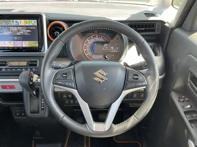 スズキ スペーシア ギア HYBRID XZターボ 和歌山県 2020(令2)年 3.1万km ピュアホワイトP 純正9インチナビ/フルセグTV/（BT/CD/DVD/AM/FM/USB)/レーンディパーチャーアラート/横滑り防止/衝突被害軽減ブレーキ/クルーズコントロール/オートライト/後方コーナーセンサー/ビルトインETC/前方ドライブレコーダー/前席シートヒーター/両側パワースライド/後席サーキュレーター/後席サンシェード/ステアリングリモコン/パドルシフト/ルーフレール/電格ミラー/LEDヘッドライト/フォグランプ