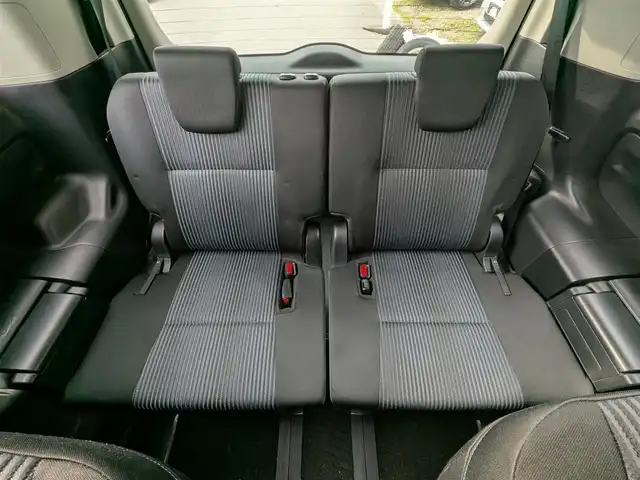 トヨタ ヴォクシー ZS 煌 栃木県 2015(平27)年 12.2万km ブラック (株)IDOMが運営する【じしゃロン宇都宮店】の自社ローン対象車両になります。こちらは現金またはオートローンご利用時の価格です。自社ローンご希望の方は別途その旨お申付け下さい。/純正ナビ(フルセグTV／Bluetooth／CD／DVD)/バックカメラ/フリップダウンモニター/両側パワースライドドア/横滑り防止装置/ETC/アイドリングストップ/LEDヘッドライト/オートライト/ウィンカーミラー/電動格納ミラー/純正16インチAW/プッシュスタート/スマートキー/フロアマット/スタッドレスタイヤ