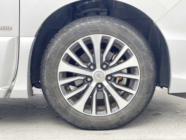 日産 セレナ HWS S HV Vセレ +SeftyⅡ 愛知県 2016(平28)年 4.6万km ブリリアントシルバー 禁煙/スペアキー/純正ナビ/・フルセグ/・Bluetooth/・DVD/・CD/ドラレコ/アラウンドビューモニター/ETC/クルーズコントロール/ABS/車線逸脱抑制装置/横滑り防止装置/衝突軽減ブレーキシステム/盗難防止装置/前後コーナーセンサー/両側パワースライドドア/LEDヘッドライト/オートライト/フォグランプ/革巻ステアリング