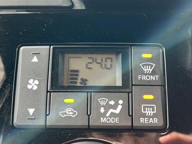 ダイハツ ウェイク G ターボ SA Ⅲ 山形県 2018(平30)年 4.3万km ブルーメタリック 4WD/衝突被害軽減システム/メモリナビ/（Bluetooth/CD/DVD/フルセグ）/両側パワースライドドア/ドライブレコーダー/フルセグテレビ/シートヒーター/コーナーセンサー/オートライト/LEDヘッドライト/オートマチックハイビーム/フォグランプ/ETC/アイドリングストップ/電動格納ミラー/ウィンカーミラー/純正アルミホイール/純正フロアマット/スマートキー/スペアキー/サンシェード/ドアバイザー