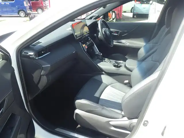 トヨタ ハリアー Z 千葉県 2020(令2)年 5.7万km ホワイトパールクリスタルシャイン Toyota Safety Sense/・プリクラッシュセーフティ/・レーンディパーチャーアラート/・オートハイビーム/・レーダークルーズコントロール/・ブラインドスポットモニタリング/ヘッドアップディスプレイ/デジタルインナーミラー/パワーバックドア/12.3インチ純正コネクティッドナビ/地デジTV/【Bluetooth接続】/バックカメラ/ドライブレコーダー/革巻きステアリング/ステアリングスイッチ/ハーフレザーシート/JBLサウンド/ETC（2.0）/LEDヘッドライト/フォグライト/ウインカーミラー/クリアランスソナー/純正19インチアルミホイル/サイド/カーテンエアバッグ/スマートキー