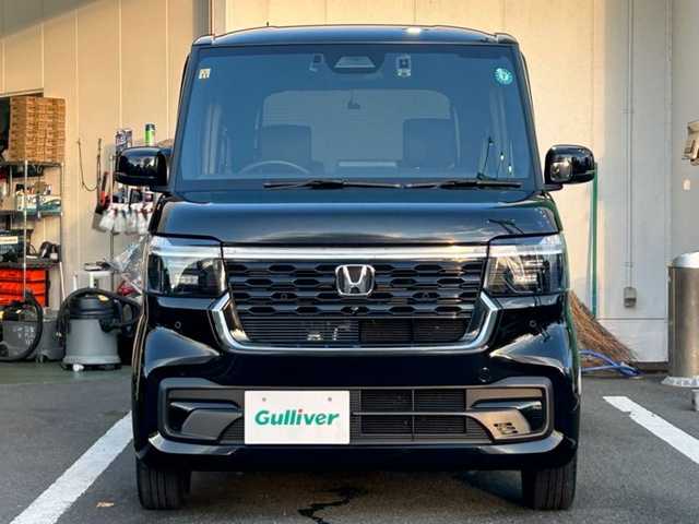 ホンダ Ｎ ＢＯＸ カスタム 京都府 2023(令5)年 2.1万km クリスタルブラックパール 純正８型ナビ　前後ドラレコ　衝突軽減ブレーキ　レーンキープアシスト　クルーズコントロール（追従機能付き）　ＥＴＣ　シートヒーター　両側パワースライドドア　チップアップシート　オートマチックハイビーム