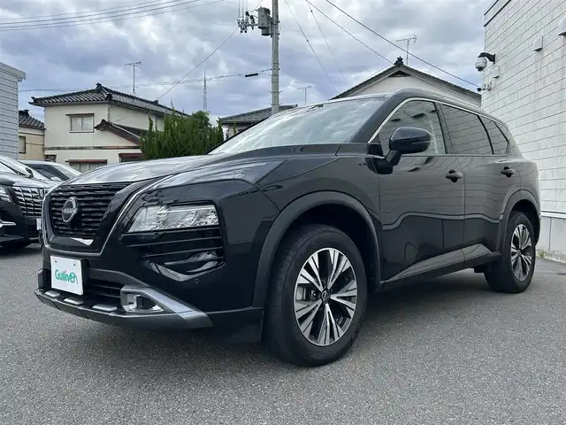 日産 エクストレイル X e－4ORCE 山形県 2023(令5)年 0.3万km ダイヤモンドブラック 4WD/純正12.3インチナビ/フルセグTV/FM/AM/Apple Car play/Bluetooth/インテリジェンスクルーズ/前席パワーシート/ドライブモード/前席シートヒーター/純正マット/AUTOライト/全方位カメラ/ハンドルヒーター/電脳リアゲート/盗難防止装置/スマートキー