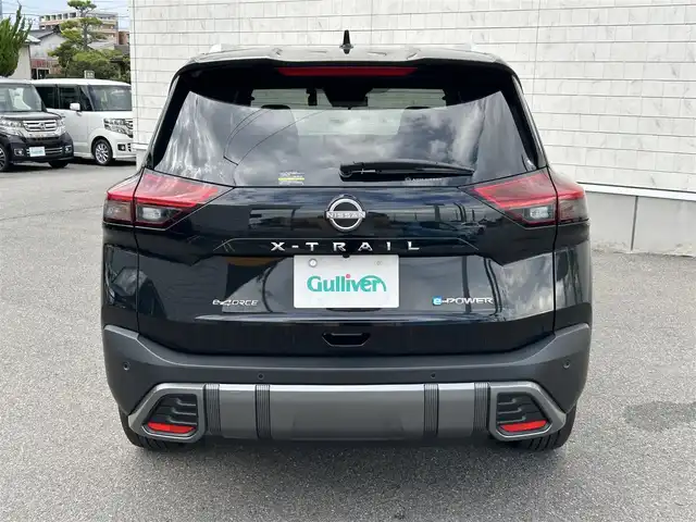 日産 エクストレイル X e－4ORCE 山形県 2023(令5)年 0.3万km ダイヤモンドブラック 4WD/純正12.3インチナビ/フルセグTV/FM/AM/Apple Car play/Bluetooth/インテリジェンスクルーズ/前席パワーシート/ドライブモード/前席シートヒーター/純正マット/AUTOライト/全方位カメラ/ハンドルヒーター/電脳リアゲート/盗難防止装置/スマートキー