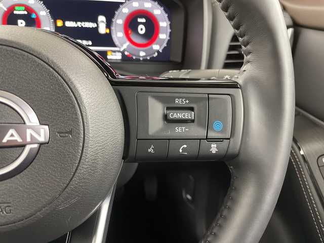 日産 エクストレイル X e－4ORCE 道央・札幌 2023(令5)年 0.3万km ダイヤモンドブラック ・4WD/ハイブリッド/・プロパイロット/・純正12.3インチナビ/・フルセグTV/FM/AM/Apple Car play/・Bluetooth/・アラウンドビューモニター/・パワーバックドア/・インテリジェンスクルーズコントロール/・LEDオートライト/・ハーフレザーシート/・メモリーパワーシート/・シートヒーター/・ステアリングヒーター/・スマートキー/・インテリジェントルームミラー/・ダウンヒルアシストコントロール/・AC100V/・ETC2.0