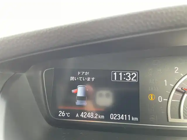 ホンダ Ｎ ＢＯＸ カスタム G L ターボ ホンダセンシング 群馬県 2020(令2)年 2.4万km プラチナホワイトパール ホンダセンシング/・車線逸脱抑制装置/・後方誤発進抑制機能/・誤発進抑制機/・LKA/ワンオーナー/純正８インチプレミアムインターナビ/（CD/DVD/SD/BT/AppleCarPlay）/バックカメラ/フルセグTV/両側パワースライドドア/レーダークルコン/ビルトインETC/レザーシート/シートヒーター（D席/N席）/純正前後ドラレコ/純正AW/LEDヘッドライト/フロアマット/保証書/取説/記録簿/スペアキー1本
