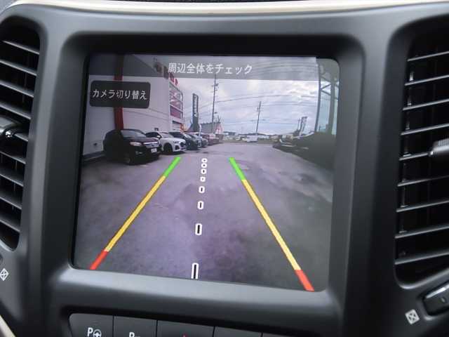 クライスラー・ジープ ジープ チェロキー リミテッド 和歌山県 2016(平28)年 4.5万km 黒 サンルーフ　/衝突軽減ブレーキ /ACC  /BSM /純正ナビ　/バックカメラ /黒革シート /シートヒーター　/エアシート /パワーシート /パワーテールゲート /純正18インチAW /ETC /クリアランスソナー /Bluetooth /HIDライト/取扱説明書/保証書/スペアキー