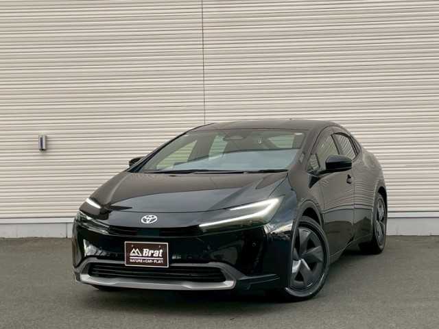トヨタ プリウス U 岩手県 2024(令6)年 1.4万km アティチュードブラックマイカ 純正ディスプレイオーディオ/プリクラッシュセーフティ　/レーダークルーズコントロール　/フルセグ　/ステアリングヒーター　/オートマチックハイビーム　/ETC2.0　/スマートキー　/ドアバイザー　/社外前後ドラレコ　/トラクションコントロール　/LEDヘッドライト　/バックフォグランプ