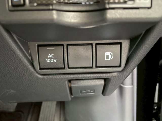 トヨタ プリウス U 岩手県 2024(令6)年 1.4万km アティチュードブラックマイカ 純正ディスプレイオーディオ/プリクラッシュセーフティ　/レーダークルーズコントロール　/フルセグ　/ステアリングヒーター　/オートマチックハイビーム　/ETC2.0　/スマートキー　/ドアバイザー　/社外前後ドラレコ　/トラクションコントロール　/LEDヘッドライト　/バックフォグランプ