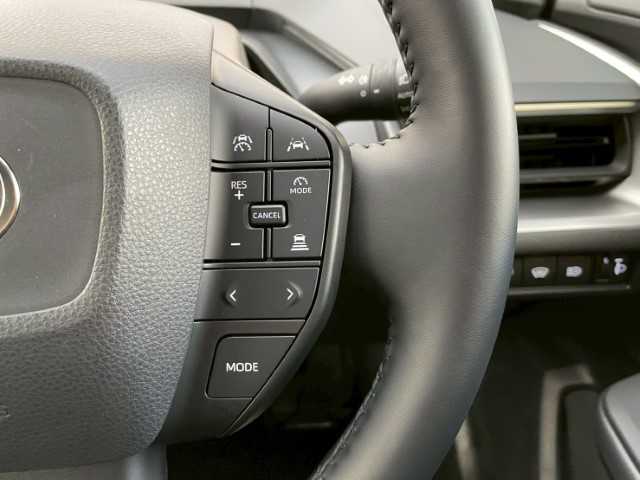 トヨタ プリウス U 岩手県 2024(令6)年 1.4万km アティチュードブラックマイカ 純正ディスプレイオーディオ/プリクラッシュセーフティ　/レーダークルーズコントロール　/フルセグ　/ステアリングヒーター　/オートマチックハイビーム　/ETC2.0　/スマートキー　/ドアバイザー　/社外前後ドラレコ　/トラクションコントロール　/LEDヘッドライト　/バックフォグランプ