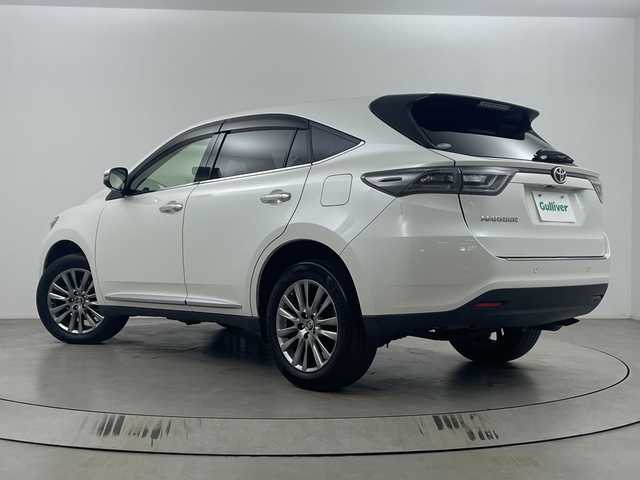 トヨタ ハリアー プレミアム 埼玉県 2016(平28)年 4.8万km ホワイトパールクリスタルシャイン JBLプレミアムサウンド/純正ナビ/CD/DVD/Bluetooth/フルセグ/バックカメラ/ビルトインETC/トヨタセーフティセンス/追従機能付クルーズコントロール/電動リアゲート/純正18インチアルミホイール/純正フロアマット/プッシュスタート/スマートキー