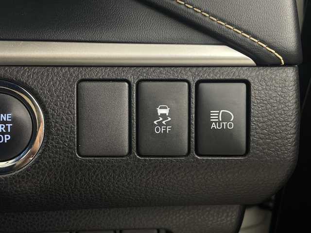 トヨタ ハリアー プレミアム 埼玉県 2016(平28)年 4.8万km ホワイトパールクリスタルシャイン JBLプレミアムサウンド/純正ナビ/CD/DVD/Bluetooth/フルセグ/バックカメラ/ビルトインETC/トヨタセーフティセンス/追従機能付クルーズコントロール/電動リアゲート/純正18インチアルミホイール/純正フロアマット/プッシュスタート/スマートキー