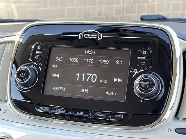 フィアット ５００ 1．2 ポップ 三重県 2017(平29)年 4.2万km ボサノバホワイト 純正オーディオ/LEDデイライト/Bluetooth/AUX/USB/ETC/純正14インチホイールキャップ/社外ドライブレコーダー/ステアリングスイッチ/革巻きステアリング/シルバーメッキミラー