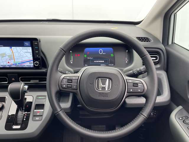 ホンダ フリード ハイブリット e:HEV クロスター 千葉県 2025(令7)年 0.1千km プラチナホワイトパール 登録済未使用車/純正SDナビ/フルセグTV/Bluetooth/USB/バックカメラ/ブラインドスポットモニター/クリアランスソナー/両側パワースライドドア/ハーフレザーシート/シートヒーター/ISOFIX/Apple Carplay/Android Auto/ホンダセンシング/追従クルーズコントロール/レーンキープアシスト/衝突被害軽減ブレーキ/オートマチックハイビーム/LEDヘッドライト