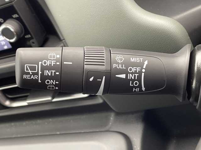 ホンダ フリード ハイブリット e:HEV クロスター 千葉県 2025(令7)年 0.1千km プラチナホワイトパール 登録済未使用車/純正SDナビ/フルセグTV/Bluetooth/USB/バックカメラ/ブラインドスポットモニター/クリアランスソナー/両側パワースライドドア/ハーフレザーシート/シートヒーター/ISOFIX/Apple Carplay/Android Auto/ホンダセンシング/追従クルーズコントロール/レーンキープアシスト/衝突被害軽減ブレーキ/オートマチックハイビーム/LEDヘッドライト