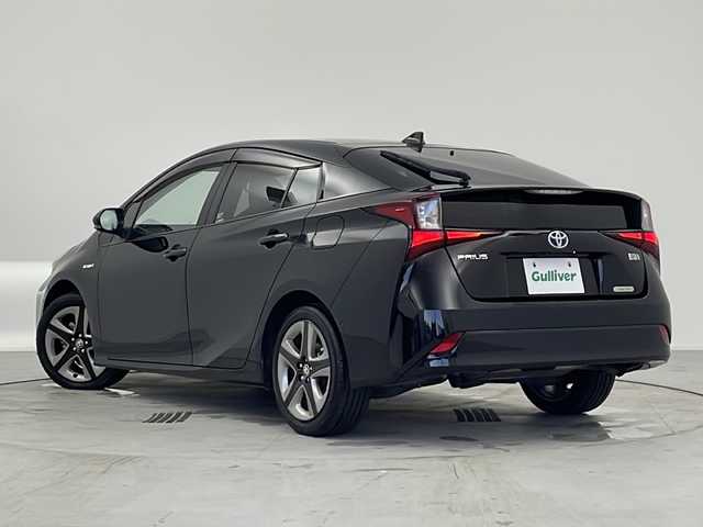 トヨタ プリウス A ツーリングセレクション 愛知県 2019(令1)年 4.1万km アティチュードブラックマイカ /純正9インチメモリナビ//AM/FM/SD/DISC/BT/フルセグ//前後ドライブレコーダー//黒革調シート//前席シートヒーター//運転席パワーシート//LEDオートライト//フロントフォグランプ//オートハイビーム//トヨタセーフティセンス//PCS//PKSB//BSM//RCTA//HUD//LDA//ACC//クリアランスソナー//インテリジェントパーキングアシスト//プッシュスタート//横滑り防止装置//トノカバー//純正フロアマット//純正ドアバイザー//ISOFIX//スマートキー//オートリトラウィンカーミラー//スペアキー