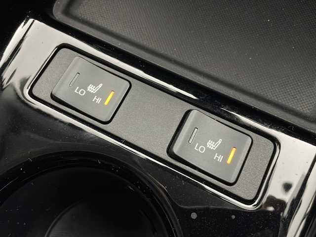 トヨタ プリウス A ツーリングセレクション 愛知県 2019(令1)年 4.1万km アティチュードブラックマイカ /純正9インチメモリナビ//AM/FM/SD/DISC/BT/フルセグ//前後ドライブレコーダー//黒革調シート//前席シートヒーター//運転席パワーシート//LEDオートライト//フロントフォグランプ//オートハイビーム//トヨタセーフティセンス//PCS//PKSB//BSM//RCTA//HUD//LDA//ACC//クリアランスソナー//インテリジェントパーキングアシスト//プッシュスタート//横滑り防止装置//トノカバー//純正フロアマット//純正ドアバイザー//ISOFIX//スマートキー//オートリトラウィンカーミラー//スペアキー