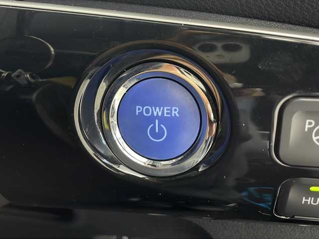 トヨタ プリウス A ツーリングセレクション 愛知県 2019(令1)年 4.1万km アティチュードブラックマイカ /純正9インチメモリナビ//AM/FM/SD/DISC/BT/フルセグ//前後ドライブレコーダー//黒革調シート//前席シートヒーター//運転席パワーシート//LEDオートライト//フロントフォグランプ//オートハイビーム//トヨタセーフティセンス//PCS//PKSB//BSM//RCTA//HUD//LDA//ACC//クリアランスソナー//インテリジェントパーキングアシスト//プッシュスタート//横滑り防止装置//トノカバー//純正フロアマット//純正ドアバイザー//ISOFIX//スマートキー//オートリトラウィンカーミラー//スペアキー