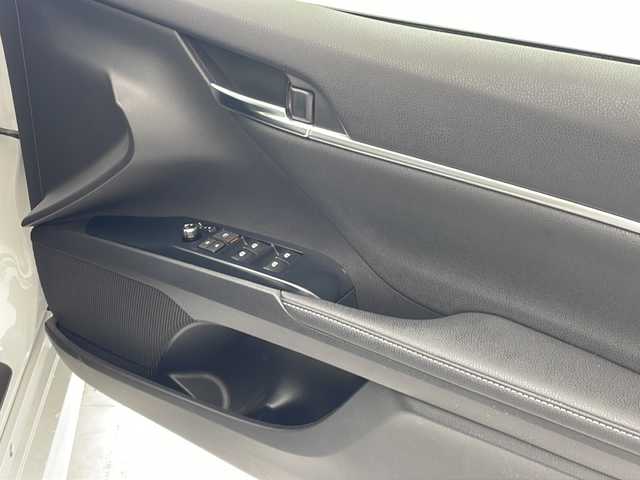 トヨタ カムリ WS 沖縄県 2019(平31)年 3.1万km プラチナホワイトパールマイカ 純正ナビゲーション（NSZT-W66T)/フルセグTV/CD/DVD/ETC/Bluetooth/バックカメラ/トヨタセーフティセンス/LEDヘッドライト/前後ドライブレコーダー/レーダークルーズコントロール/ハーフレザーシート　