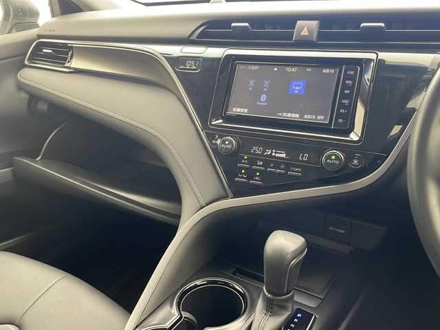 トヨタ カムリ WS 沖縄県 2019(平31)年 3.1万km プラチナホワイトパールマイカ 純正ナビゲーション（NSZT-W66T)/フルセグTV/CD/DVD/ETC/Bluetooth/バックカメラ/トヨタセーフティセンス/LEDヘッドライト/前後ドライブレコーダー/レーダークルーズコントロール/ハーフレザーシート　