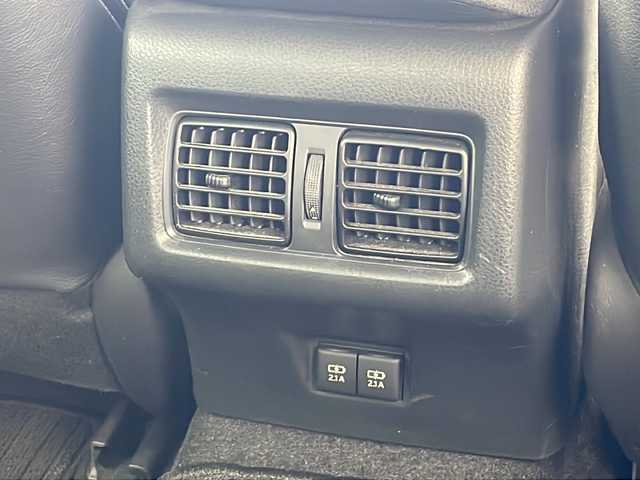 トヨタ カムリ WS 沖縄県 2019(平31)年 3.1万km プラチナホワイトパールマイカ 純正ナビゲーション（NSZT-W66T)/フルセグTV/CD/DVD/ETC/Bluetooth/バックカメラ/トヨタセーフティセンス/LEDヘッドライト/前後ドライブレコーダー/レーダークルーズコントロール/ハーフレザーシート　