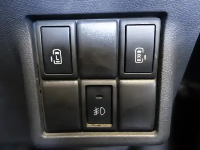 日産 ルークス ハイウェイスター ターボ 静岡県 2010(平22)年 6.7万km ルナグレー ワンオーナー/禁煙車/両側パワースライドドア/パイオニアCDデッキ（FH-PO40）/　　CD/ラジオ/カセットテープ/HIDヘッドライト/オートライト/オートエアコン/フロントフォグランプ/イモビライザー/カーアラーム/インテリジェントキー/プッシュスタート/純正14インチアルミホイール/純正フロアマット/純正ドアバイザー/スペアキー1個/取扱説明書/保証書