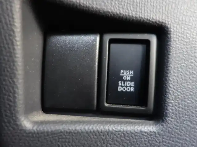 日産 ルークス ハイウェイスター ターボ 静岡県 2010(平22)年 6.7万km ルナグレー ワンオーナー/禁煙車/両側パワースライドドア/パイオニアCDデッキ（FH-PO40）/　　CD/ラジオ/カセットテープ/HIDヘッドライト/オートライト/オートエアコン/フロントフォグランプ/イモビライザー/カーアラーム/インテリジェントキー/プッシュスタート/純正14インチアルミホイール/純正フロアマット/純正ドアバイザー/スペアキー1個/取扱説明書/保証書