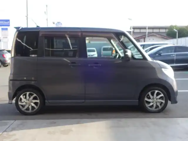 日産 ルークス ハイウェイスター ターボ 静岡県 2010(平22)年 6.7万km ルナグレー ワンオーナー/禁煙車/両側パワースライドドア/パイオニアCDデッキ（FH-PO40）/　　CD/ラジオ/カセットテープ/HIDヘッドライト/オートライト/オートエアコン/フロントフォグランプ/イモビライザー/カーアラーム/インテリジェントキー/プッシュスタート/純正14インチアルミホイール/純正フロアマット/純正ドアバイザー/スペアキー1個/取扱説明書/保証書