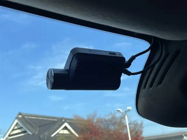 ボルボ ＸＣ４０ T4 AWD モメンタム 栃木県 2020(令2)年 5.7万km シルバー フルセグテレビ/バックカメラ/HDDナビ/バックカメラ（全周囲）/アイドリングストップ/ウィンカーミラー/クルーズコントロール（ACC）/シートヒーター/ステアリングヒーター/プッシュスタート/スマートキー/パワーバックドア/フットトランクオープナー/ETC/LEDヘッドライト