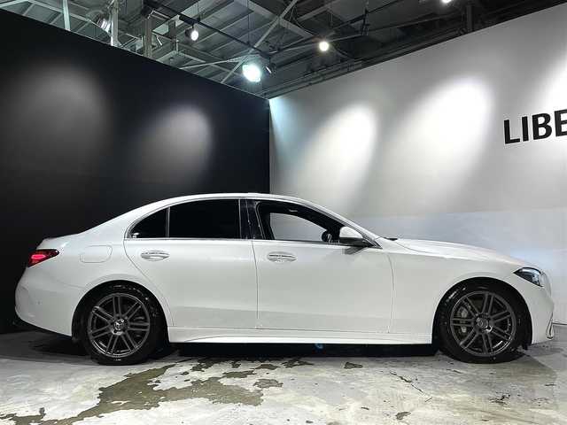 メルセデス・ベンツ Ｍ・ベンツ Ｃ２００ 4マチックアバンギャルド 道央・札幌 2022(令4)年 2.1万km 白 AMGライン/ベーシックｐｋｇ/　・ＨＵＤ/　・ＭＢＵＸ ARナビゲーション（USB、Bt、フルセグ）/レーダーセーフティpkg/DIGITALライト（ウルトラハイビーム付）/アダプティブハイビームアシスト＋/LEDコーナリングライト/11.9inchメディアディスプレイ/12.3inchコクピットディスプレイ/ハーフレザーシート/シートヒーター（D/N）/パワーシート（D/N）/シートメモリー（D/N）/パークトロニック（F/R）/アンビエントライト（64色）/360°カメラ/オートライト/ETC/保証書、取扱説明書、スペアキー1本有