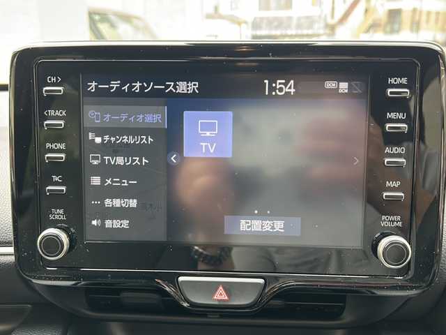 トヨタ ヤリス Z 兵庫県 2020(令2)年 0.7万km センシュアルレッドマイカ ワンオーナー/純正メーカーナビ/　Bluetooth・USB/フルセグTV/バックカメラ/シートヒーター/アダプティブクルーズコントロール/アンチロック・ブレーキ・システム/衝突被害軽減システム/横滑り防止装置/前後コーナーセンサー/レーンキープアシスト/盗難防止装置/オートライト/オートマチックハイビーム/W＋サイドエアバッグ/カーテンエアバッグ/純正フロアマット/純正LEDヘッドライト/スマートキー/スペアキー×1/取扱説明書/保証書