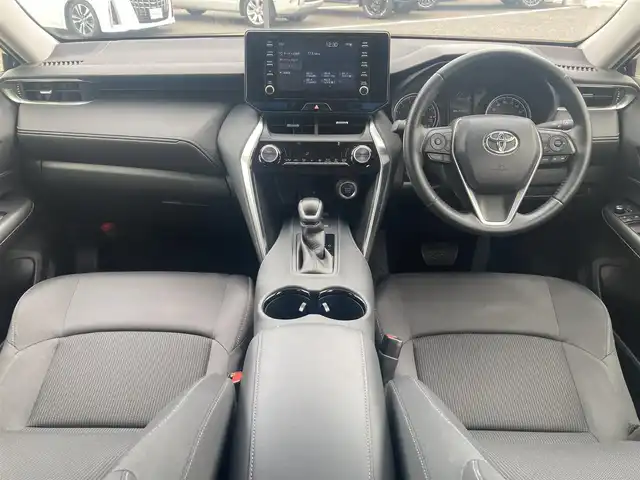 トヨタ ハリアー S 島根県 2022(令4)年 3.8万km ブラック ワンオーナー/純正8型ディスプレイオーディオ/　(AM/FM/AppleCarPlay、AndroidAuto対応)/バックカメラ/ビルトインETC/レーダークルーズコントロール/クリアランスソナー/セーフティセンス/・プリクラッシュセーフティ/・レーントレーシングアシスト/・オートマチックハイビーム/・ロードサインアシスト/パーキングサポートブレーキ/パラボラ式LEDヘッドランプ/オートライト/オートエアコン/本革巻きステアリング/ステアリングスイッチ/純正17インチアルミホイール/スマートエントリー/スタートシステム/禁煙車
