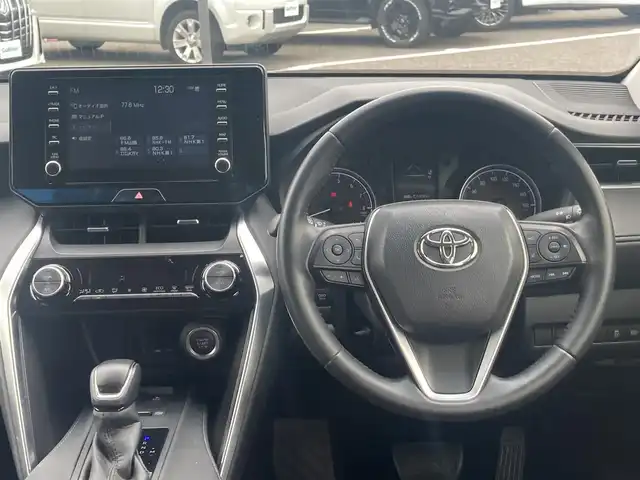 トヨタ ハリアー S 島根県 2022(令4)年 3.8万km ブラック ワンオーナー/純正8型ディスプレイオーディオ/　(AM/FM/AppleCarPlay、AndroidAuto対応)/バックカメラ/ビルトインETC/レーダークルーズコントロール/クリアランスソナー/セーフティセンス/・プリクラッシュセーフティ/・レーントレーシングアシスト/・オートマチックハイビーム/・ロードサインアシスト/パーキングサポートブレーキ/パラボラ式LEDヘッドランプ/オートライト/オートエアコン/本革巻きステアリング/ステアリングスイッチ/純正17インチアルミホイール/スマートエントリー/スタートシステム/禁煙車