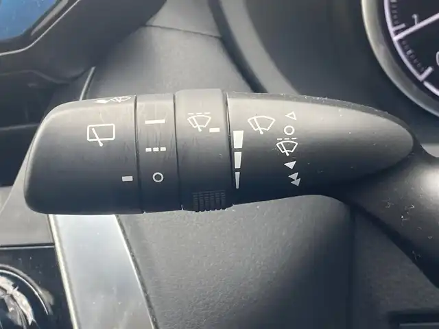 トヨタ ハリアー S 島根県 2022(令4)年 3.8万km ブラック ワンオーナー/純正8型ディスプレイオーディオ/　(AM/FM/AppleCarPlay、AndroidAuto対応)/バックカメラ/ビルトインETC/レーダークルーズコントロール/クリアランスソナー/セーフティセンス/・プリクラッシュセーフティ/・レーントレーシングアシスト/・オートマチックハイビーム/・ロードサインアシスト/パーキングサポートブレーキ/パラボラ式LEDヘッドランプ/オートライト/オートエアコン/本革巻きステアリング/ステアリングスイッチ/純正17インチアルミホイール/スマートエントリー/スタートシステム/禁煙車