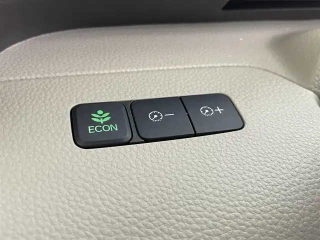 ホンダ Ｎ ＢＯＸ G EX ターボ ホンダセンシング 富山県 2018(平30)年 2.2万km プレミアムアイボリーP 純正8型ナビ（AM/FM/DVD/BT/USB/フルセグ）/バックカメラ/ドライブレコーダー/ETC/両側パワースライドドア/衝突被害軽減システム/レーダークルーズコントロール/レーンキープアシスト/コーナーセンサー/横滑り防止装置/オートLEDライト/純正フロアマット/革巻きステアリング/ステアリングスイッチ/スマートキー/スペアキー
