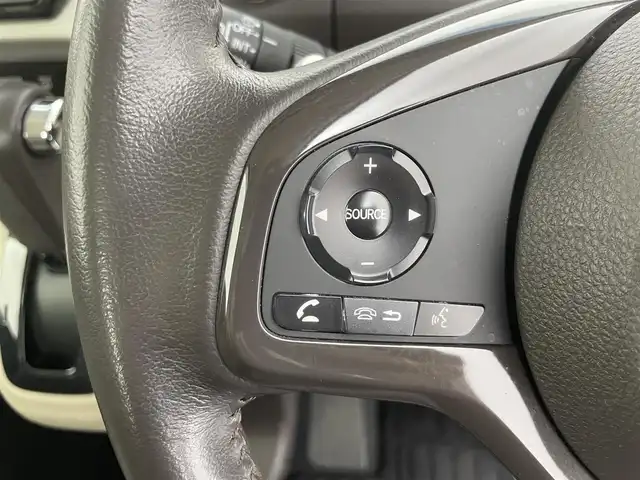 ホンダ Ｎ ＢＯＸ G EX ターボ ホンダセンシング 富山県 2018(平30)年 2.2万km プレミアムアイボリーP 純正8型ナビ（AM/FM/DVD/BT/USB/フルセグ）/バックカメラ/ドライブレコーダー/ETC/両側パワースライドドア/衝突被害軽減システム/レーダークルーズコントロール/レーンキープアシスト/コーナーセンサー/横滑り防止装置/オートLEDライト/純正フロアマット/革巻きステアリング/ステアリングスイッチ/スマートキー/スペアキー