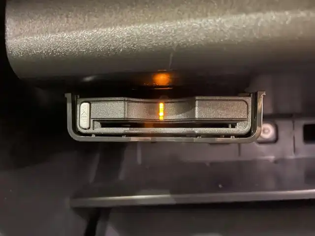 ボルボ ＸＣ９０ B5 AWD ノルディックED 熊本県 2020(令2)年 6.2万km サヴィルグレーメタリック ・100台限定/・スマートキー/・プッシュスタート/・パノラマサンルーフ /・CitySafety/・レーンキープエイド/・ロードサインインフォメーション/・ドライバーアラート/・ハイビームアシスト/・パーキングアシスト/・ブラインドスポットモニター/・アクティブ・ペンディング・ライト/・クロストラフィックアラート/・衝突回避/・クルーズコントロール(追従式)/・グレー革シート/・前席パワーシート /・4席シートヒーター /・前席エアシート /・ハンドルヒーター /・純正メモリナビ/　【CD・BT・USB・AppleCarPlay・AndroidAuto】/・harman/kardonサウンドシステム/・フルセグTV/・全方位カメラ/・ETC/・パワーバックドア/・LEDヘッドランプ/・LEDフォグランプ/・純正マット