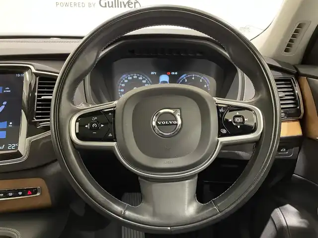 ボルボ ＸＣ９０ B5 AWD ノルディックED 熊本県 2020(令2)年 6.2万km サヴィルグレーメタリック ・100台限定/・スマートキー/・プッシュスタート/・パノラマサンルーフ /・CitySafety/・レーンキープエイド/・ロードサインインフォメーション/・ドライバーアラート/・ハイビームアシスト/・パーキングアシスト/・ブラインドスポットモニター/・アクティブ・ペンディング・ライト/・クロストラフィックアラート/・衝突回避/・クルーズコントロール(追従式)/・グレー革シート/・前席パワーシート /・4席シートヒーター /・前席エアシート /・ハンドルヒーター /・純正メモリナビ/　【CD・BT・USB・AppleCarPlay・AndroidAuto】/・harman/kardonサウンドシステム/・フルセグTV/・全方位カメラ/・ETC/・パワーバックドア/・LEDヘッドランプ/・LEDフォグランプ/・純正マット